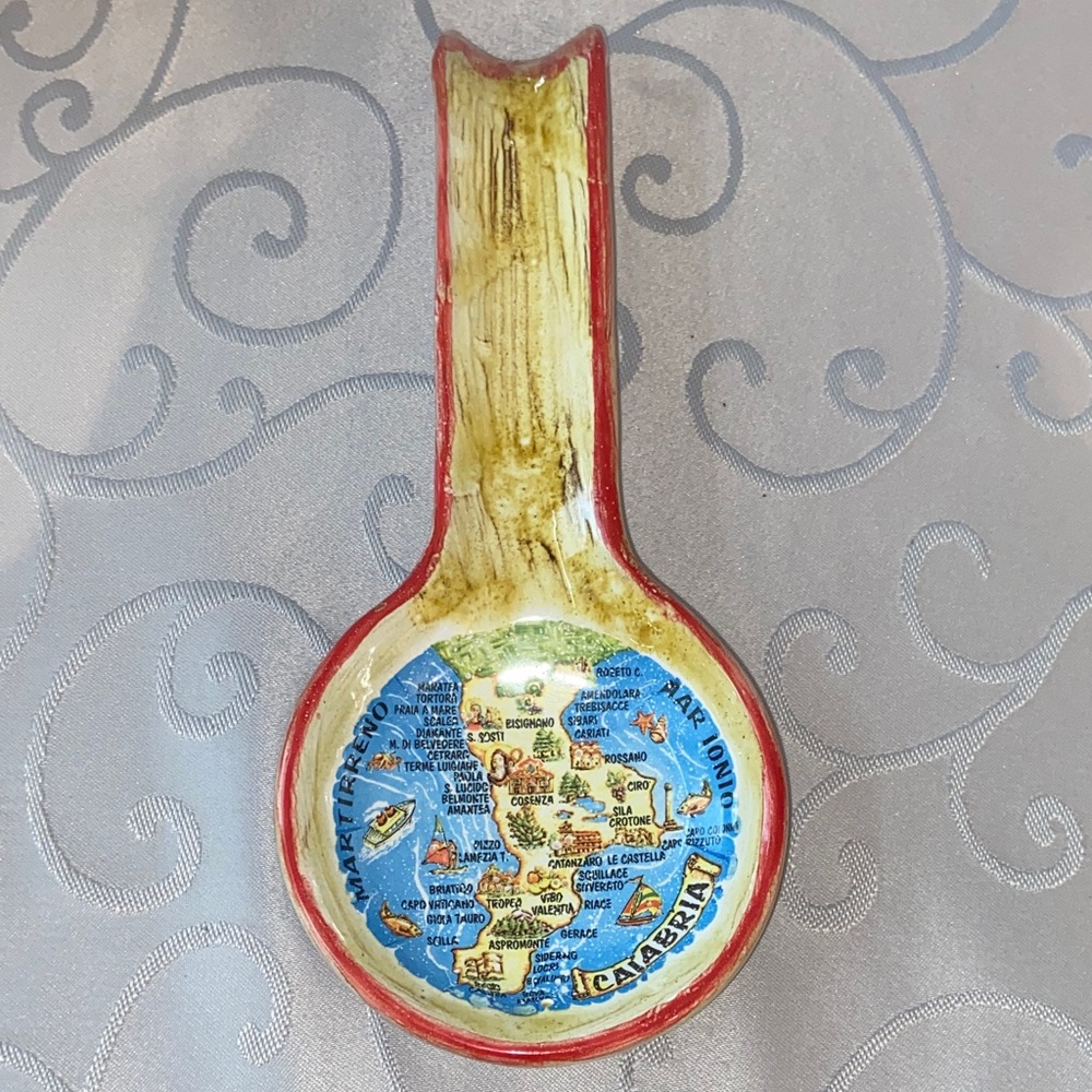 Colorful Ceramic Spoon Rest with Map Design